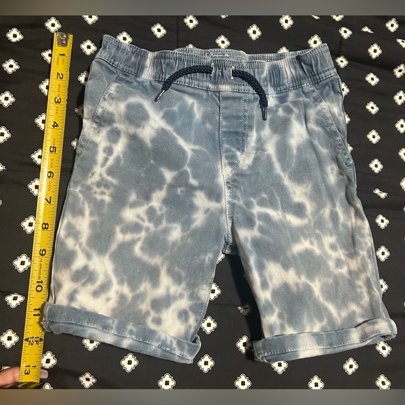 💰2/$10 kids Joes Stonewashed denim shorts-size 5/6 - Picture 3 of 7